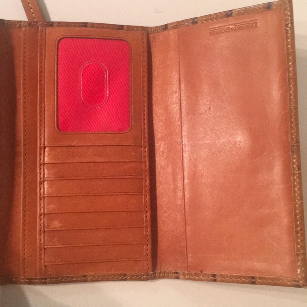 AUTHENTIC DOONEY & BOURKE MATCHING SET. - Picture 7 of 16